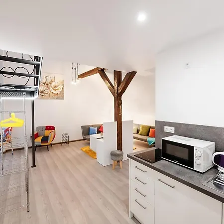Milmis Apartments - Center Of Prague Aparthotel 3*